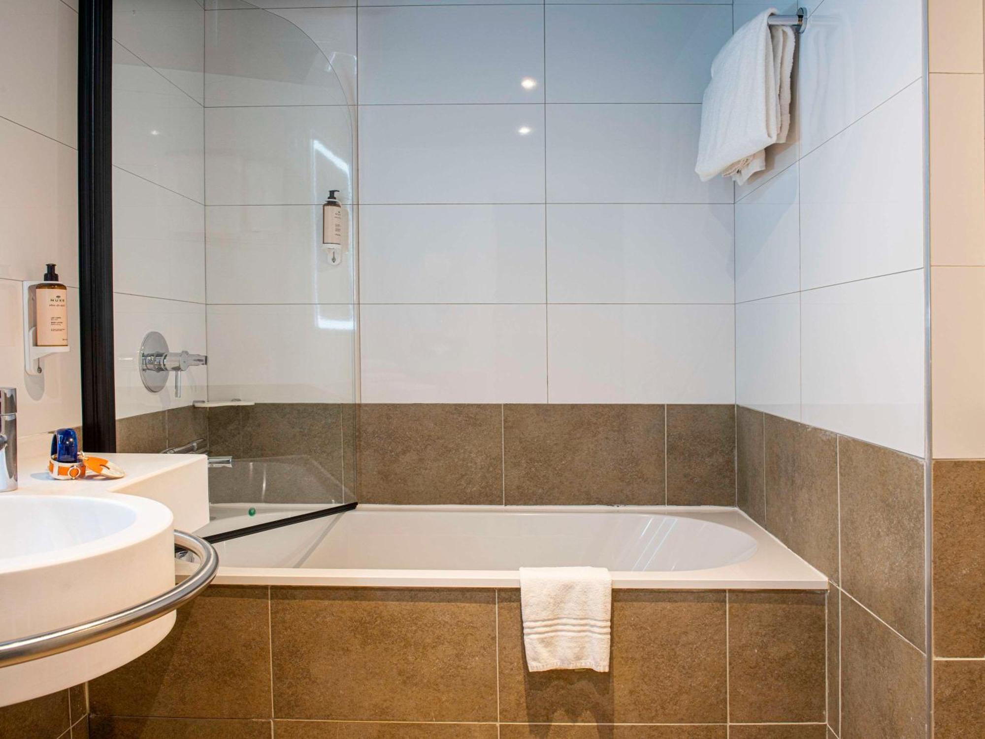 Mercure Carcassonne La Cite Bagian luar foto